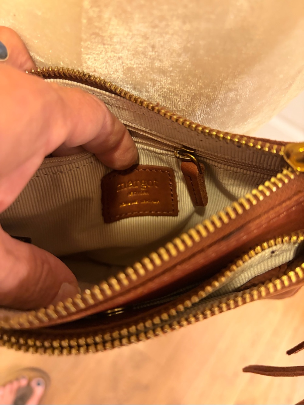 Margot NY Leather Crossbody Bag - Multi Compartment - Picture 8 of 16